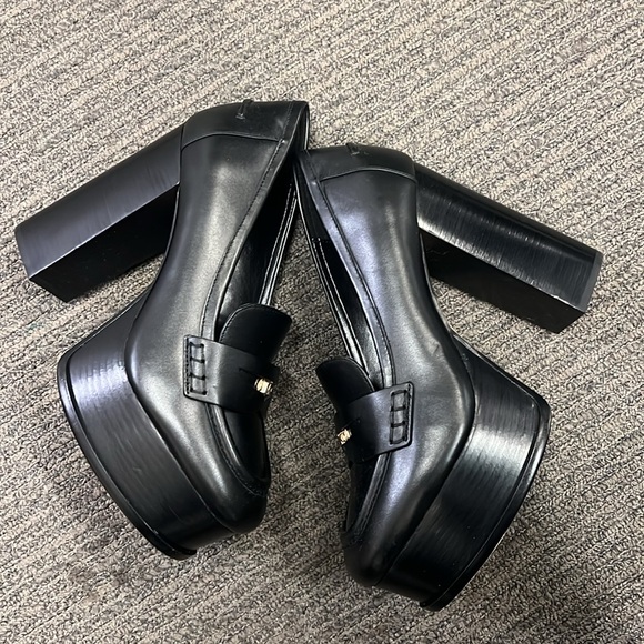 Michael Michael Kors black platform loafer - Picture 3 of 5